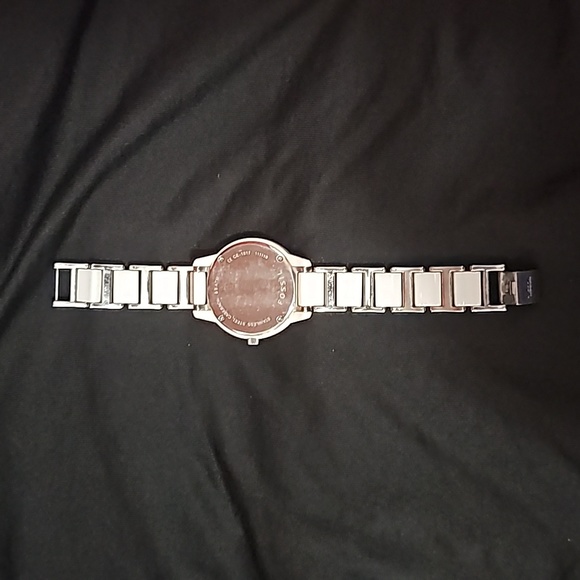 FOSSILWhite Ceramic White Mother of Pearl Dial Ladies WatchItem No. CE1017 - Picture 4 of 6